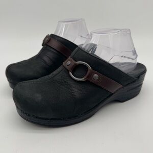 Dansko Black Leather Brown Strap Mule Size 39/US 8.5-9